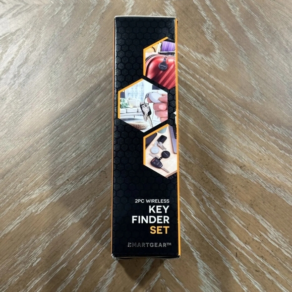 SMART GEAR 2PC WIRELESS KEY FINDER SET  2 KEY FOBS BRAND NEW - Picture 2 of 4